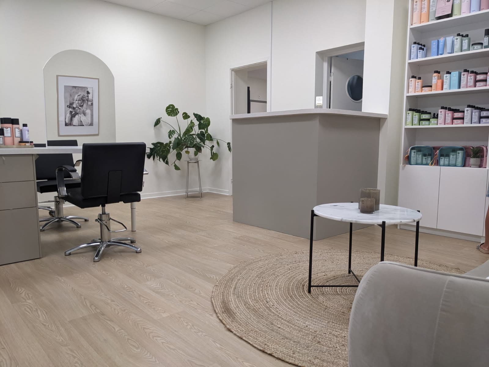 Novi Salong interiör